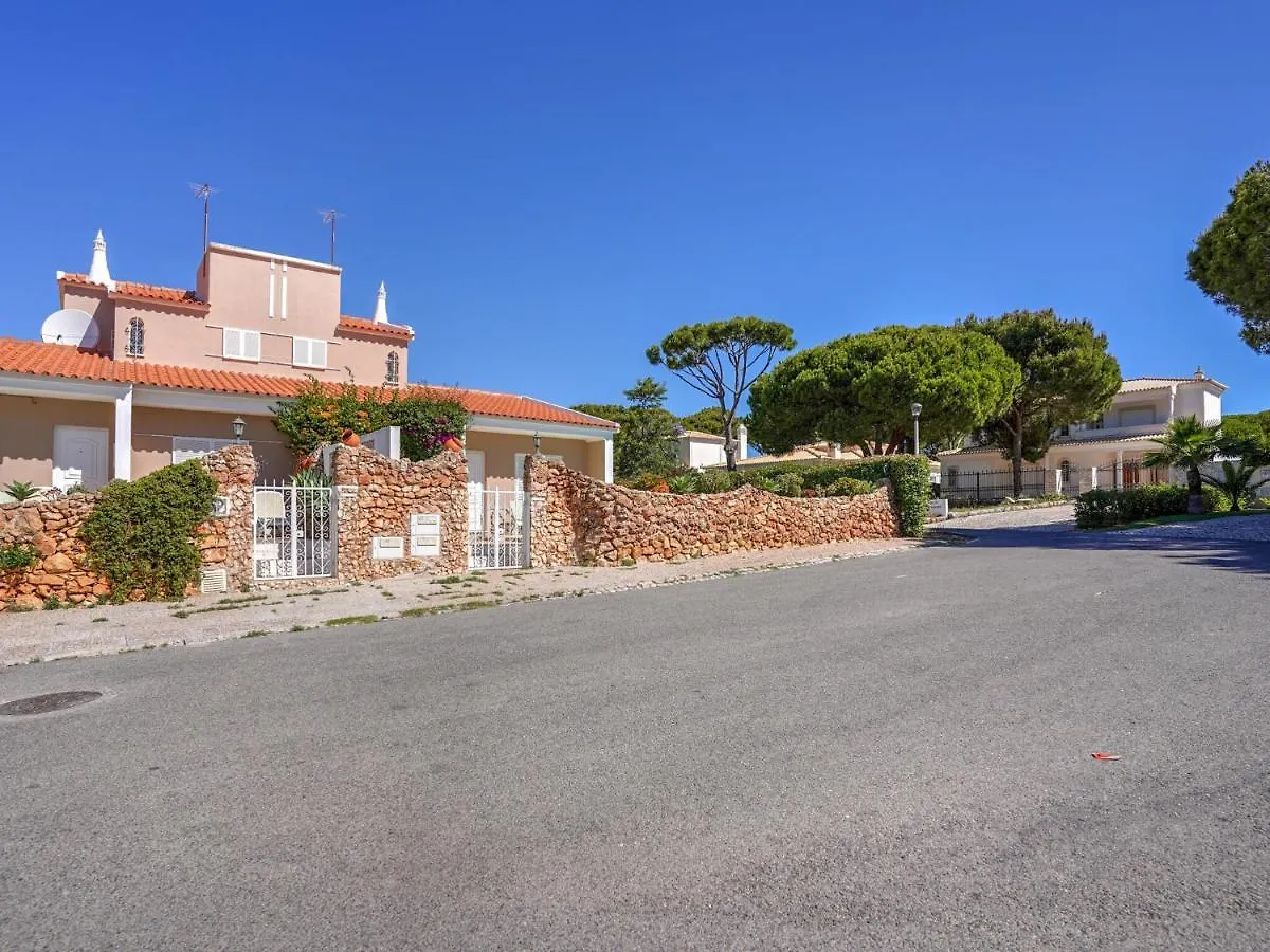 Beautiful Holiday Home In Vilamoura With Private Pool