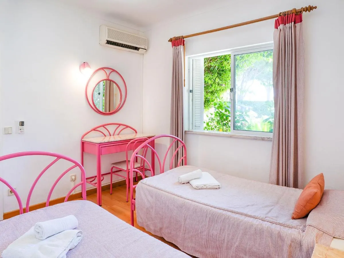 Beautiful Holiday Home In Vilamoura With Private Pool